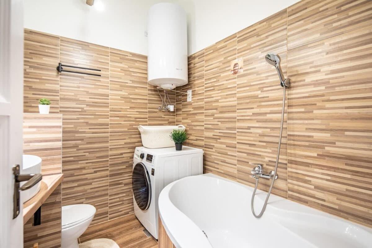 Convenient Apartment At Gastro Driven Location Budapešť Exteriér fotografie